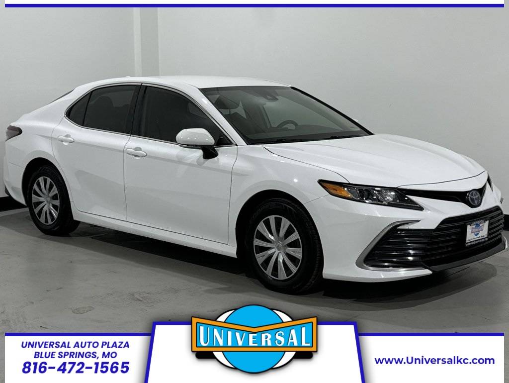 2022 Toyota Camry Hybrid LE — Sedan — 78,359 mi — Blue Springs, MO