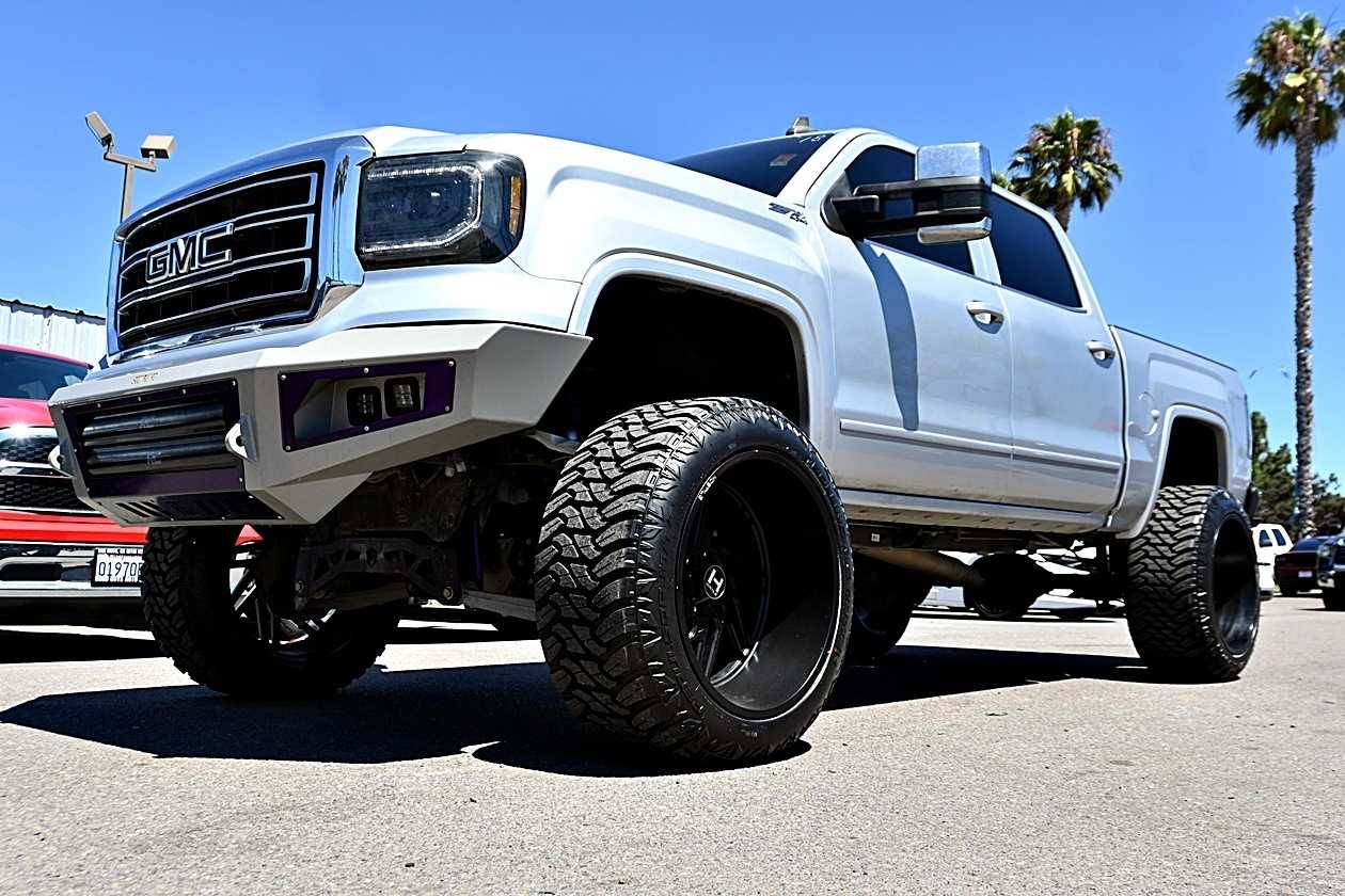 2015 GMC Sierra 1500 SLE — Pickup Truck — 69,785 mi — San Diego, CA