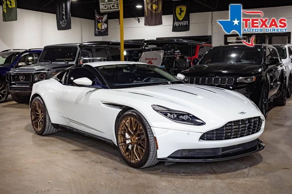 2018 Aston Martin DB11
