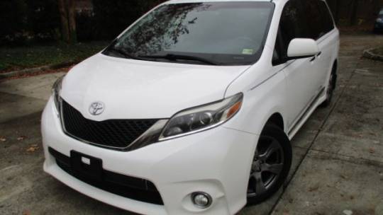 2017 Toyota Sienna SE — Minivan — 146,007 mi — Midlothian, VA