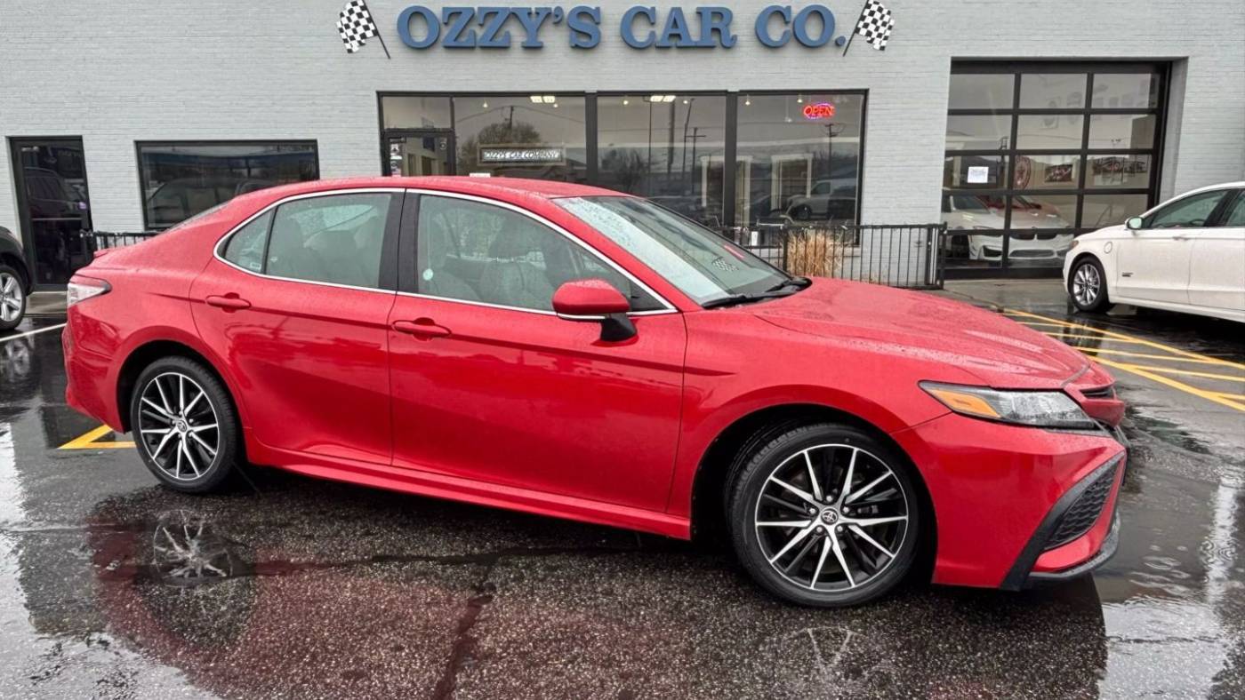 2022 Toyota Camry SE — Sedan — 42,110 mi — Boise, ID