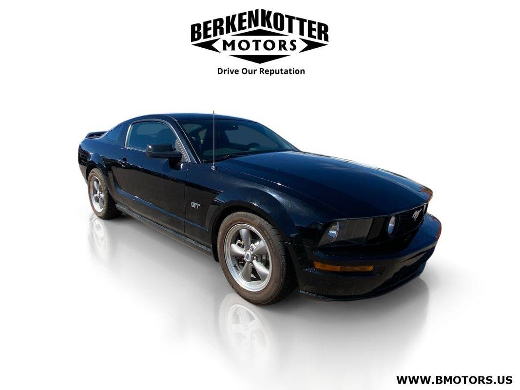 2006 Ford Mustang GT Deluxe