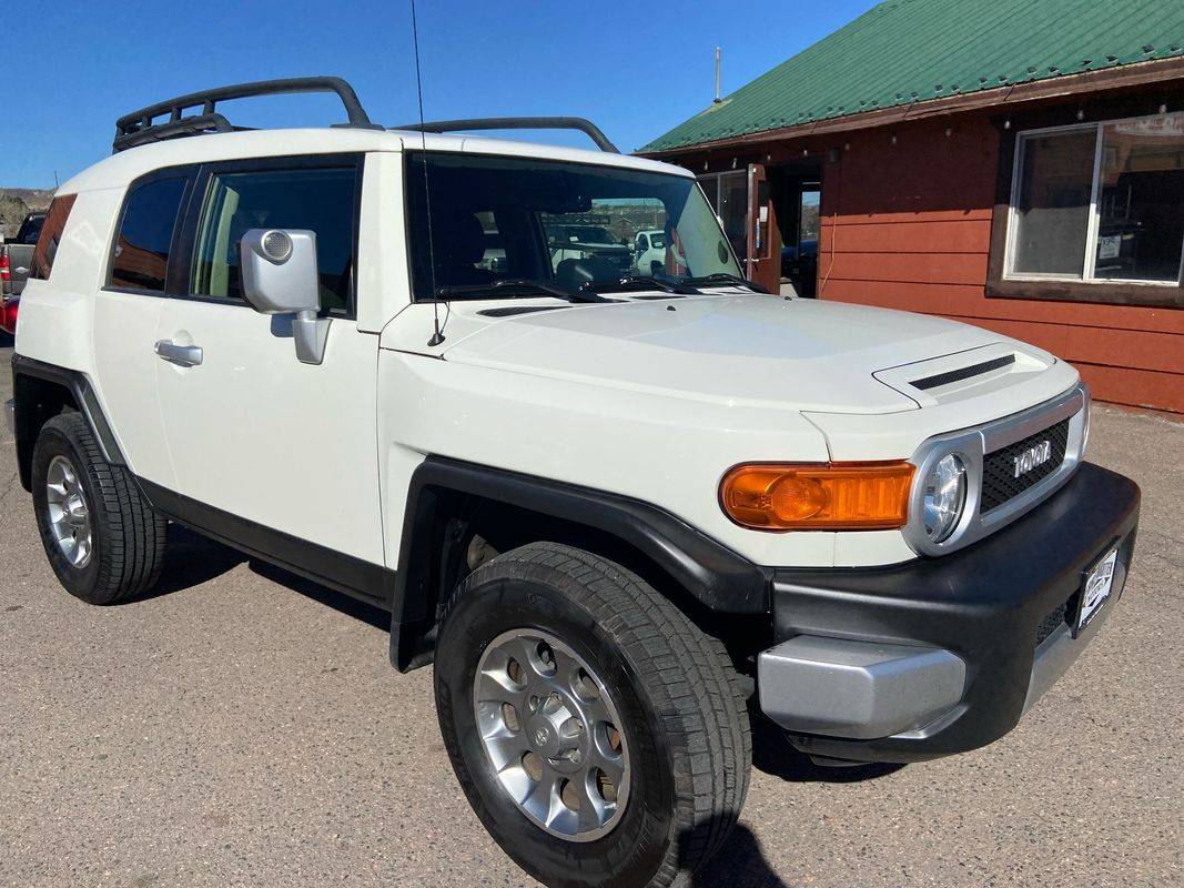 2013 Toyota FJ Cruiser Base — SUV — 106,279 mi — Castle Rock, CO