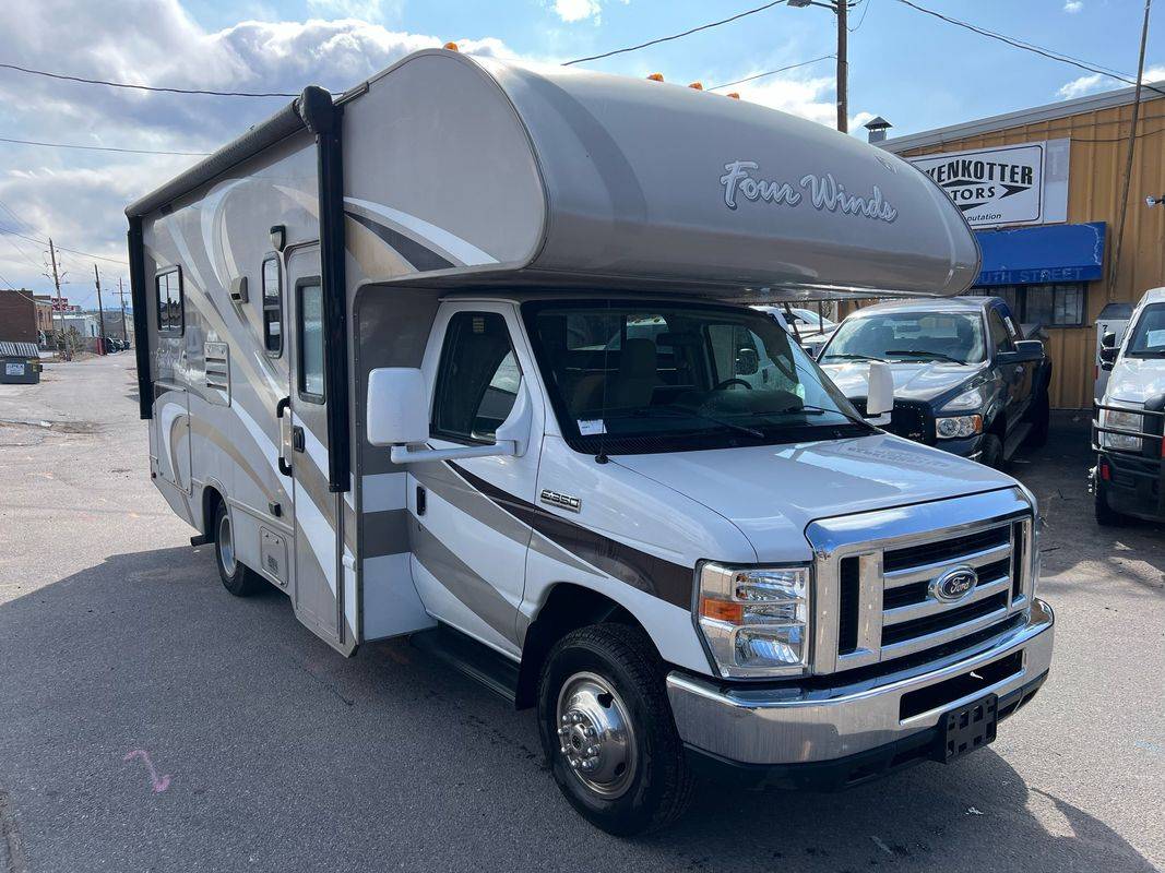 2014 Ford Econoline Commercial Cutaway E-350 — Chassis Cab Truck — 41,851 mi — Castle Rock, CO