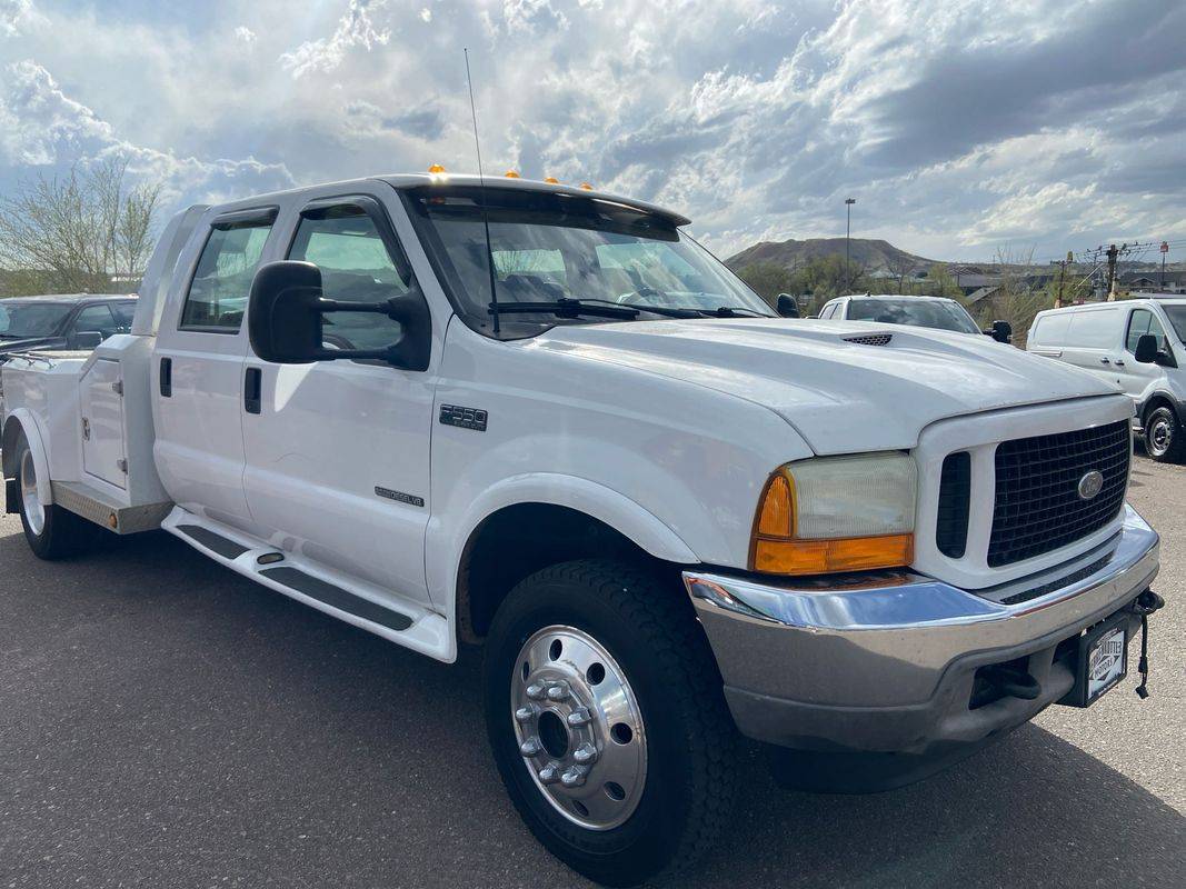 2001 Ford Super Duty F-550 Chassis Cab XL — Chassis Cab Truck — 248,554 mi — Castle Rock, CO