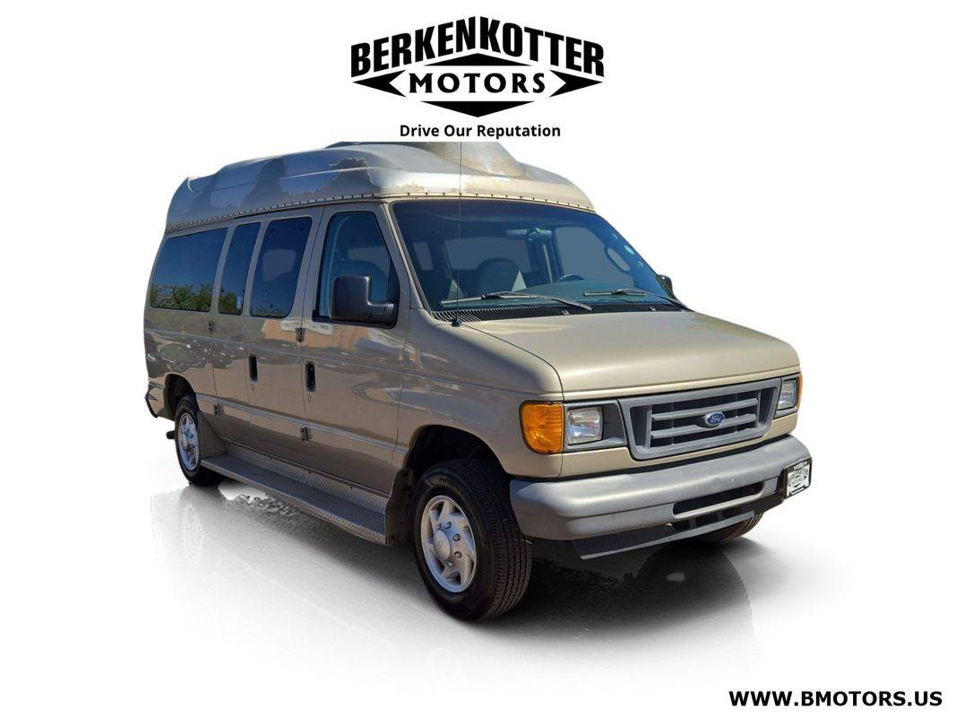 2007 Ford Econoline Wagon E-350 Super Duty XL
