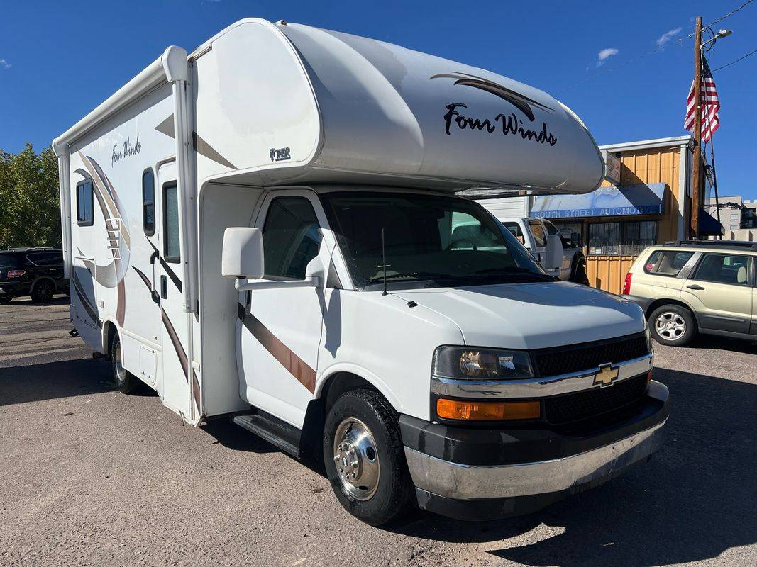2017 Chevrolet Express Commercial Cutaway 3500 — Chassis Cab Truck — 41,841 mi — Castle Rock, CO