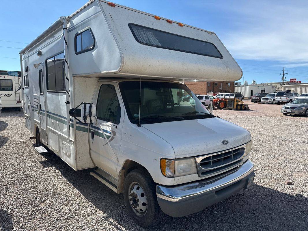 2001 Ford Econoline Commercial Cutaway E-450