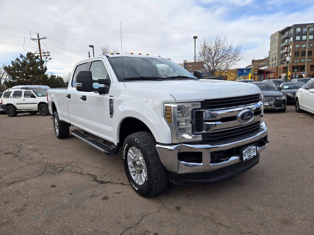 2019 Ford Super Duty F-350 XLT — Pickup Truck — 87,669 mi — Castle Rock, CO