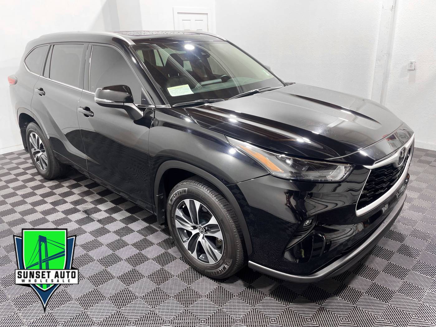 2022 Toyota Highlander XLE — SUV — 51,512 mi — Tacoma, WA