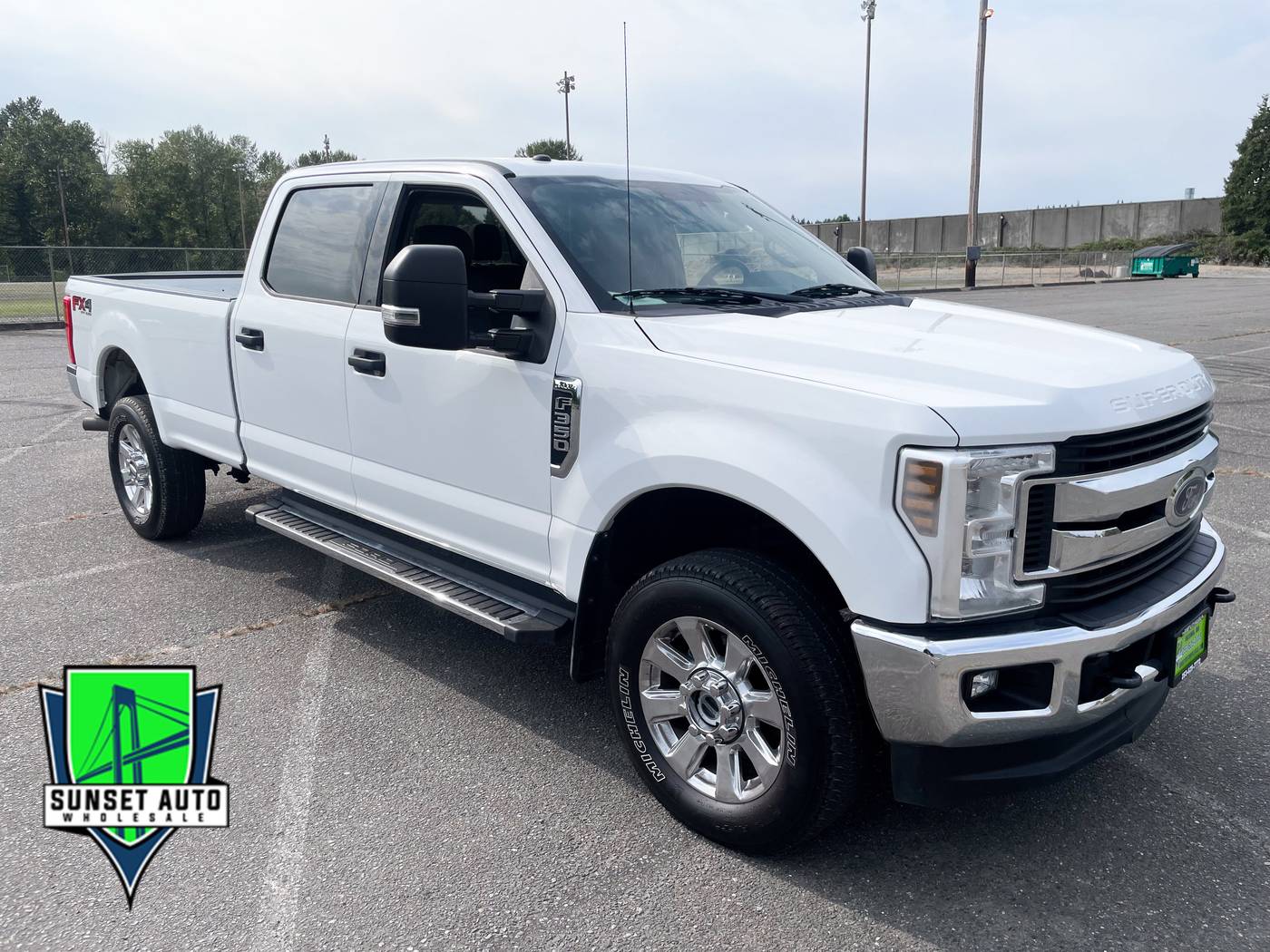2019 Ford Super Duty F-350 XLT — Pickup Truck — 15,450 mi — Tacoma, WA