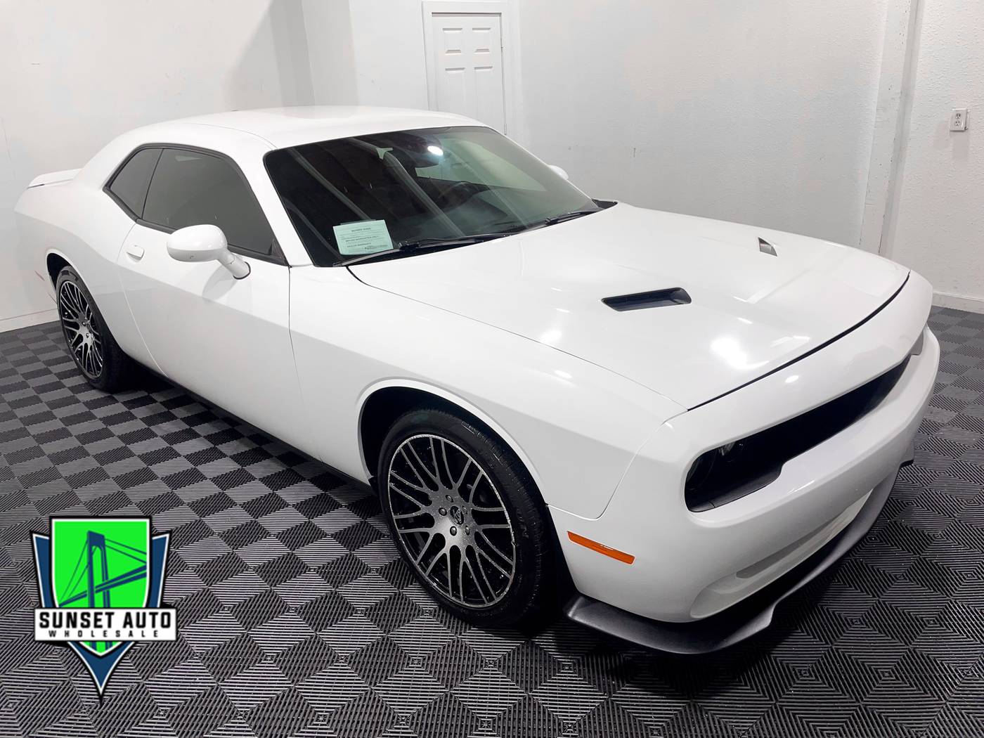 2018 Dodge Challenger SXT — Coupe — 114,969 mi — Tacoma, WA
