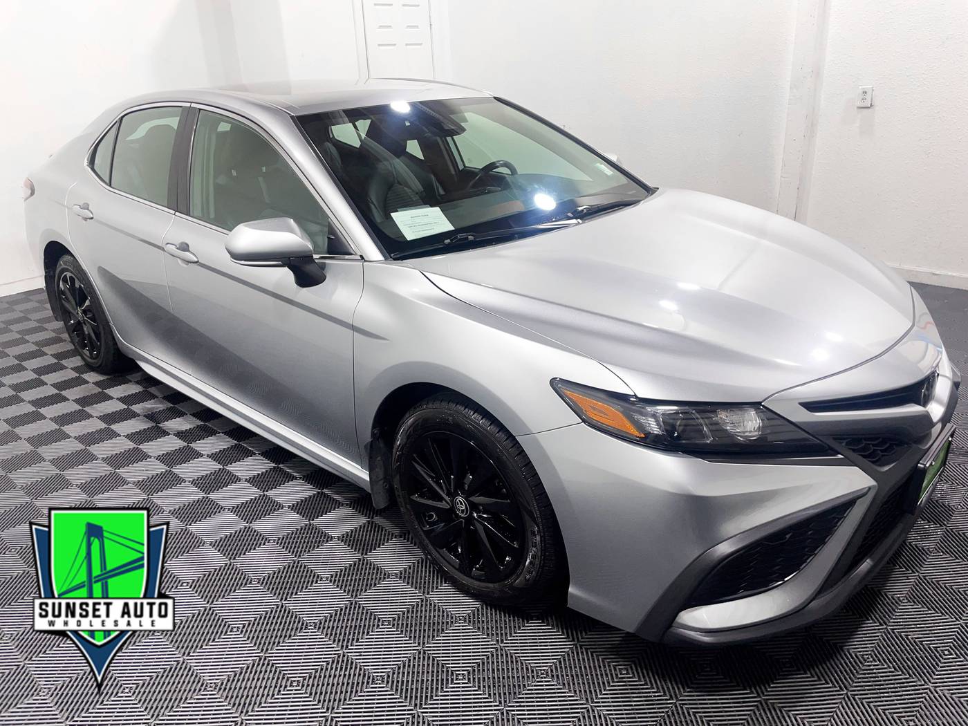 2022 Toyota Camry SE — Sedan — 43,857 mi — Tacoma, WA