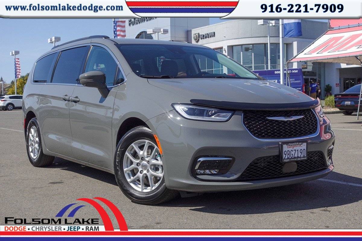 2022 Chrysler Pacifica Touring L — Minivan — 39,845 mi — Folsom, CA