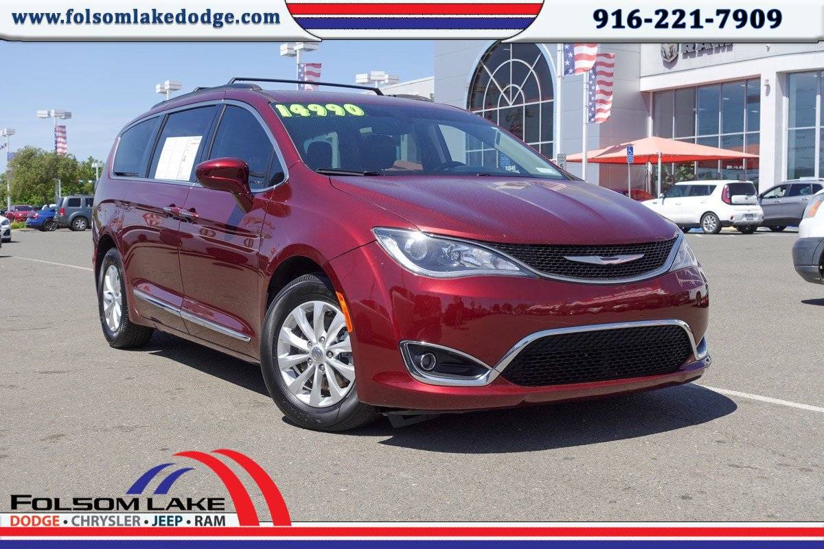 2017 Chrysler Pacifica Touring L — Minivan — 117,264 mi — Folsom, CA