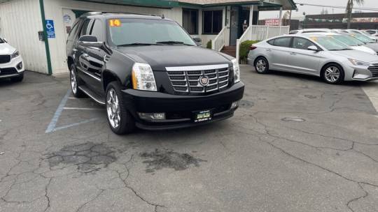 2014 Cadillac Escalade Luxury — SUV — 120,732 mi — Visalia, CA