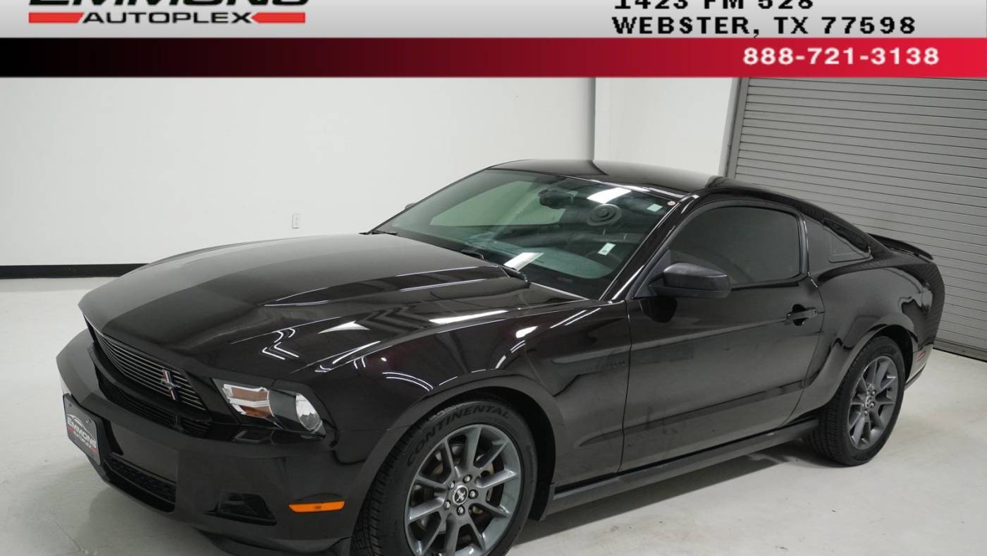 2012 Ford Mustang V6 Premium — Coupe — 40,349 mi — Webster, TX