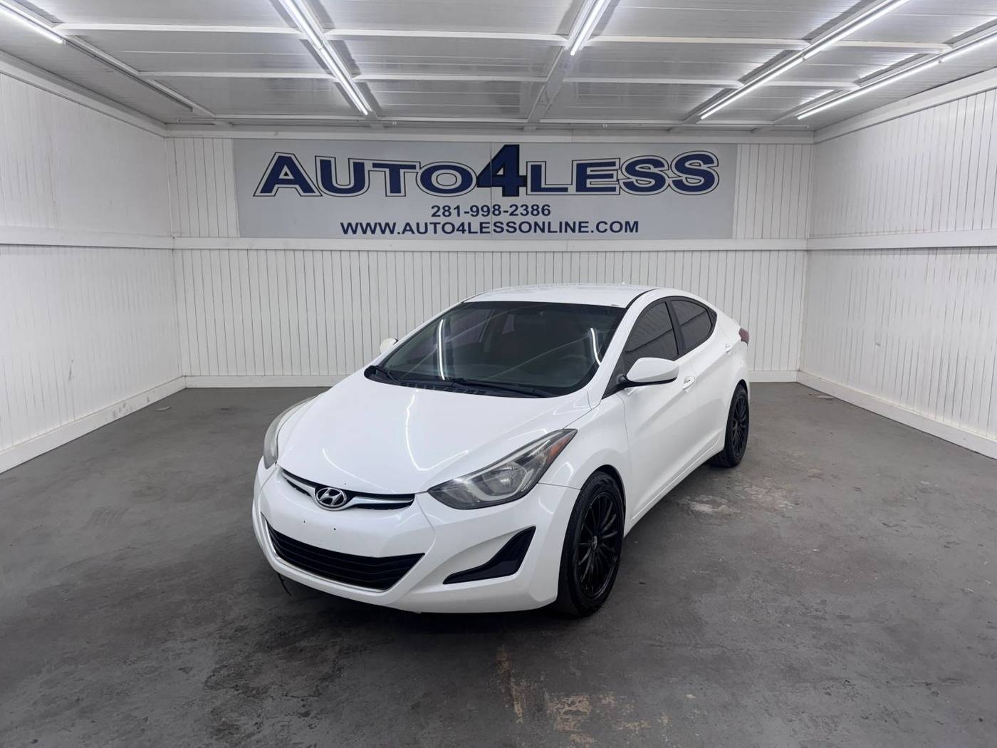 2014 Hyundai Elantra SE — Sedan — 132,148 mi — Pasadena, TX