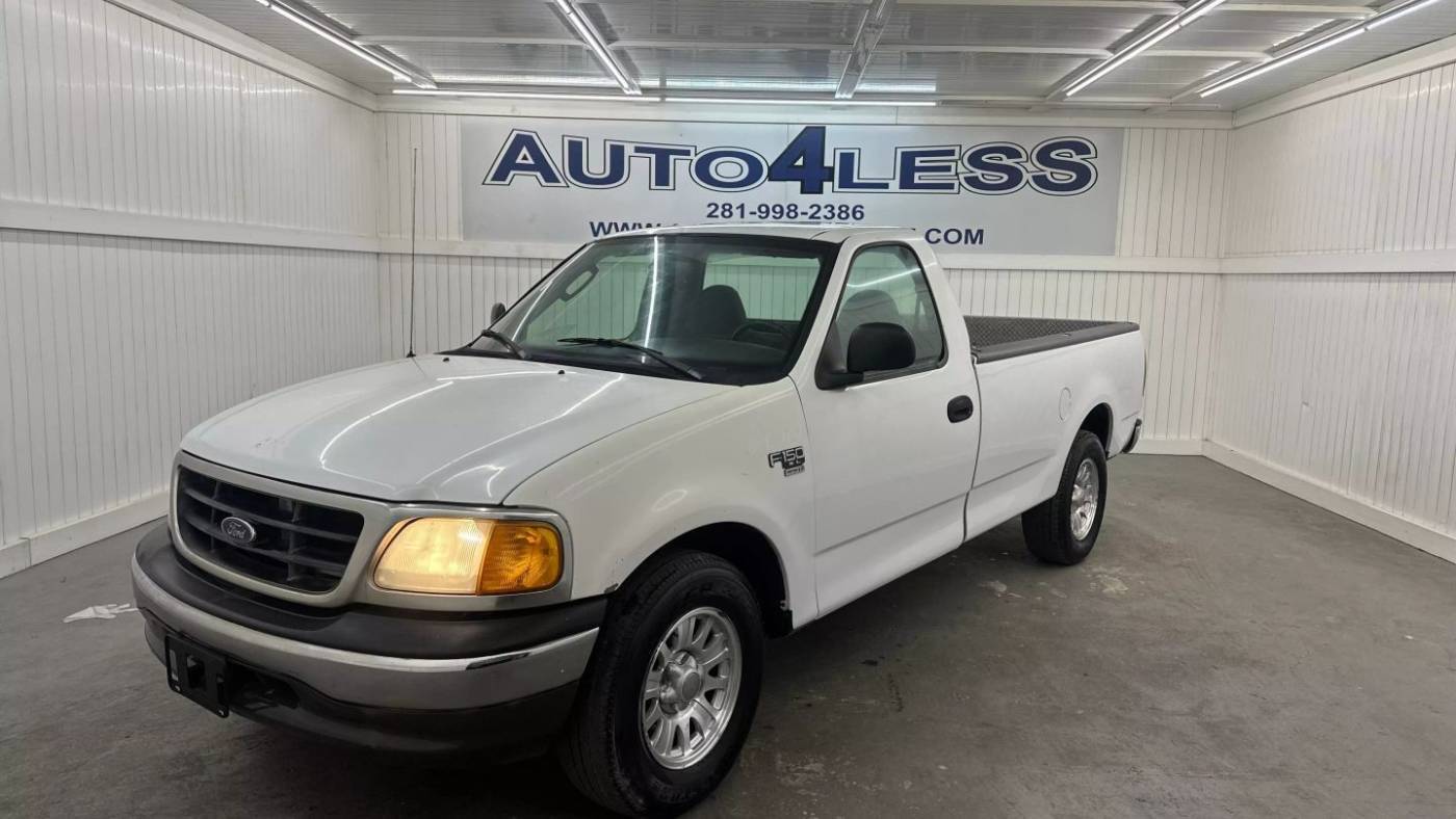 2004 Ford F-150 HERITAGE XL