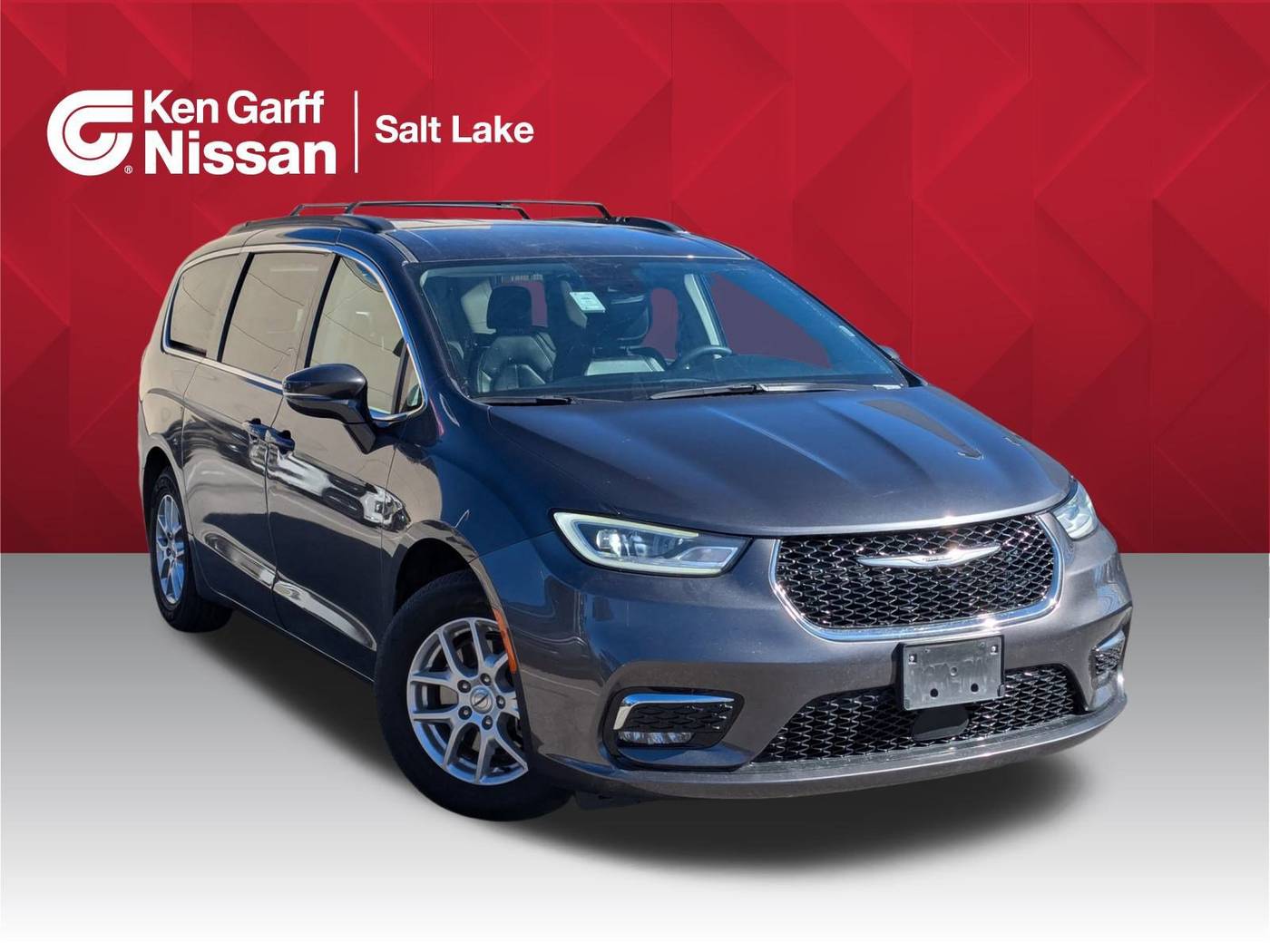 2022 Chrysler Pacifica Touring L — Minivan — 76,055 mi — Salt Lake City, UT