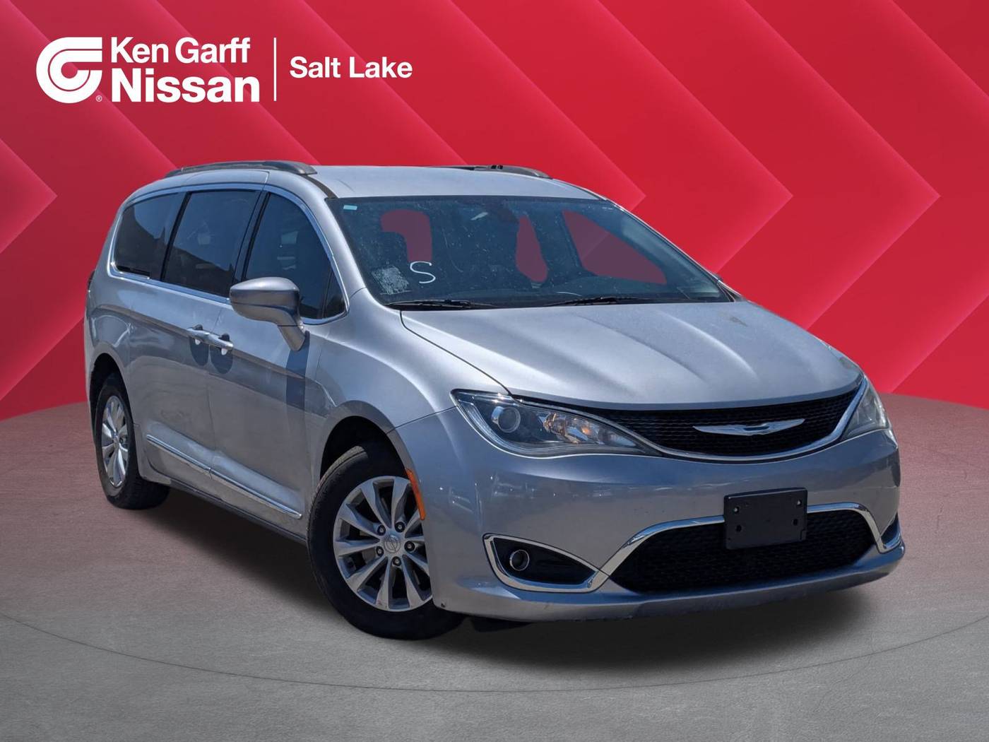 2017 Chrysler Pacifica Touring L — Minivan — 74,683 mi — Salt Lake City, UT