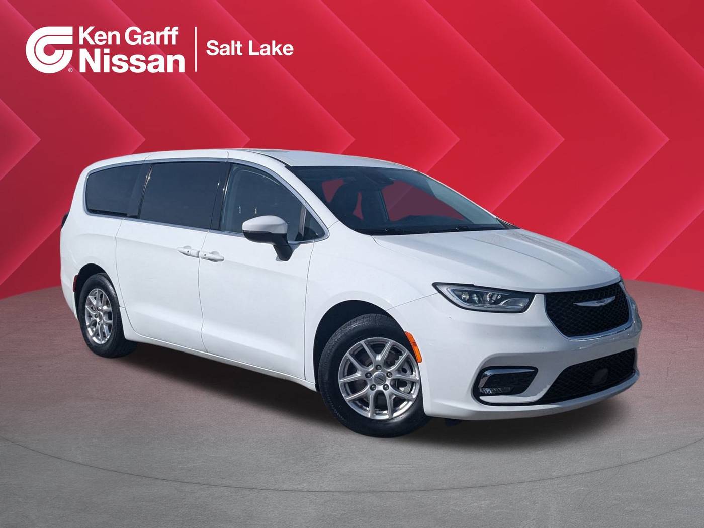 2023 Chrysler Pacifica Touring L — Minivan — 65,913 mi — Salt Lake City, UT