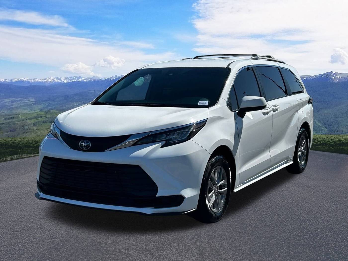 2023 Toyota Sienna LE — Minivan — 43,830 mi — Murray, UT