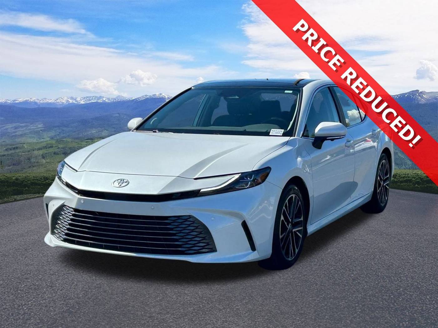 2025 Toyota Camry Hybrid XLE — Sedan — 8,587 mi — Murray, UT