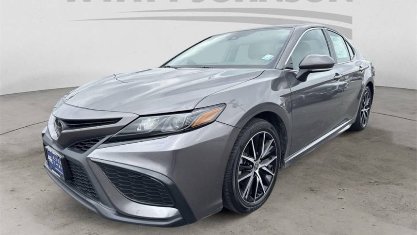 2022 Toyota Camry SE — Sedan — 63,127 mi — Clarksville, TN