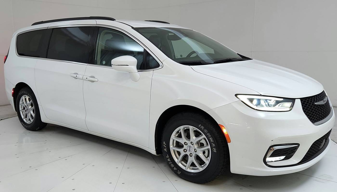 2022 Chrysler Pacifica Touring L — Minivan — 79,785 mi — Freehold, NJ