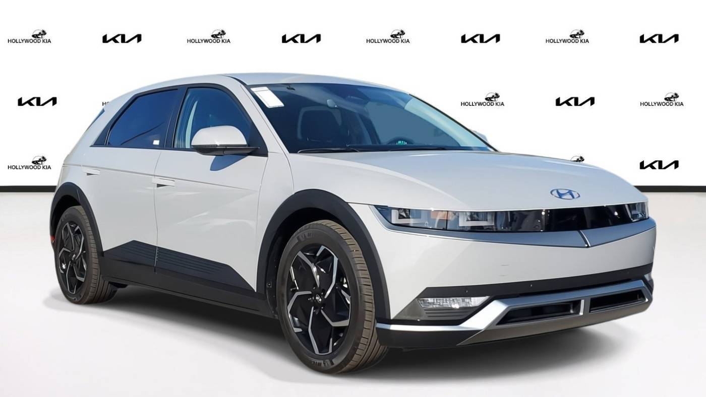 2023 Hyundai IONIQ 5 SEL — SUV — 8,247 mi — Hollywood, FL