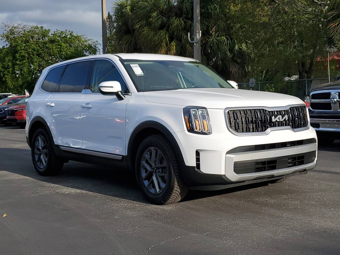 2024 Kia Telluride LX — SUV — 50,275 mi — Hollywood, FL