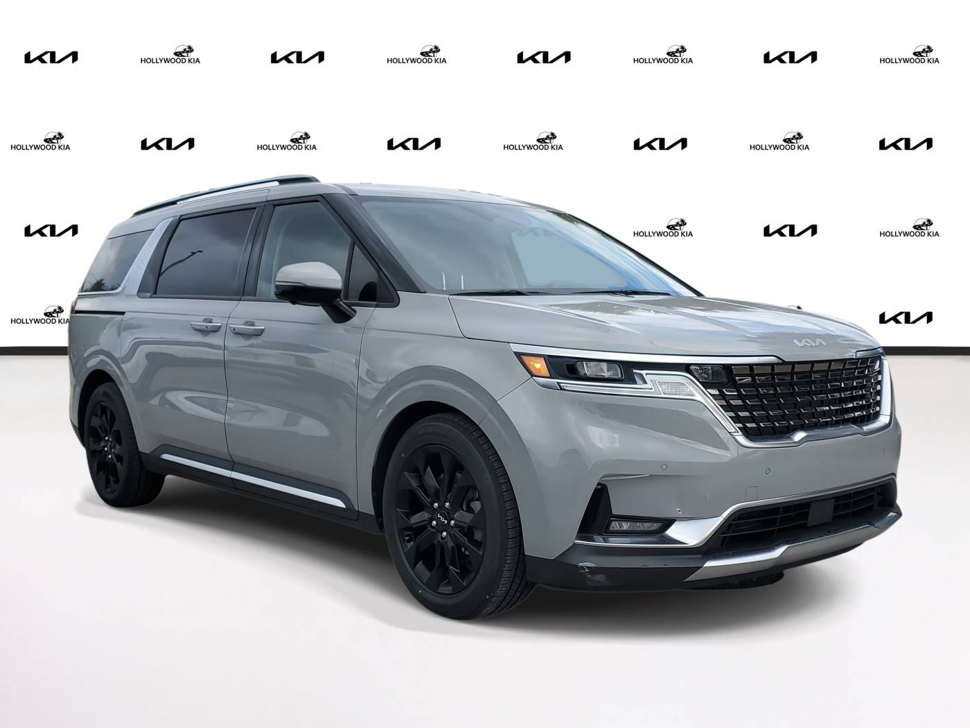 2022 Kia Carnival SX — Minivan — 45,681 mi — Hollywood, FL
