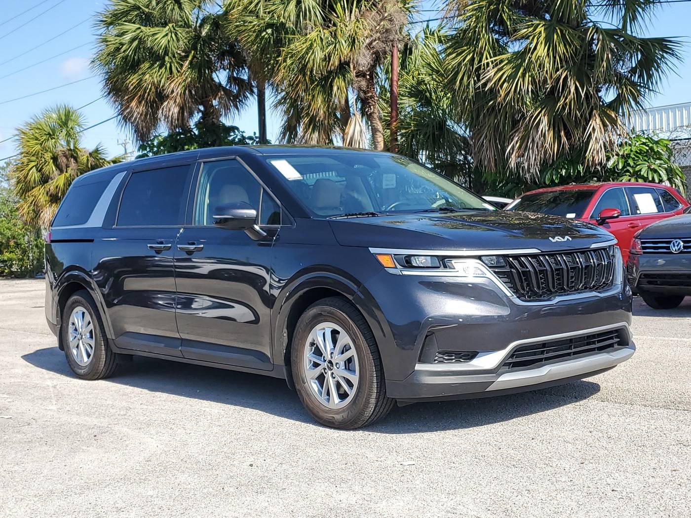 2023 Kia Carnival LXS — Minivan — 20,272 mi — Hollywood, FL
