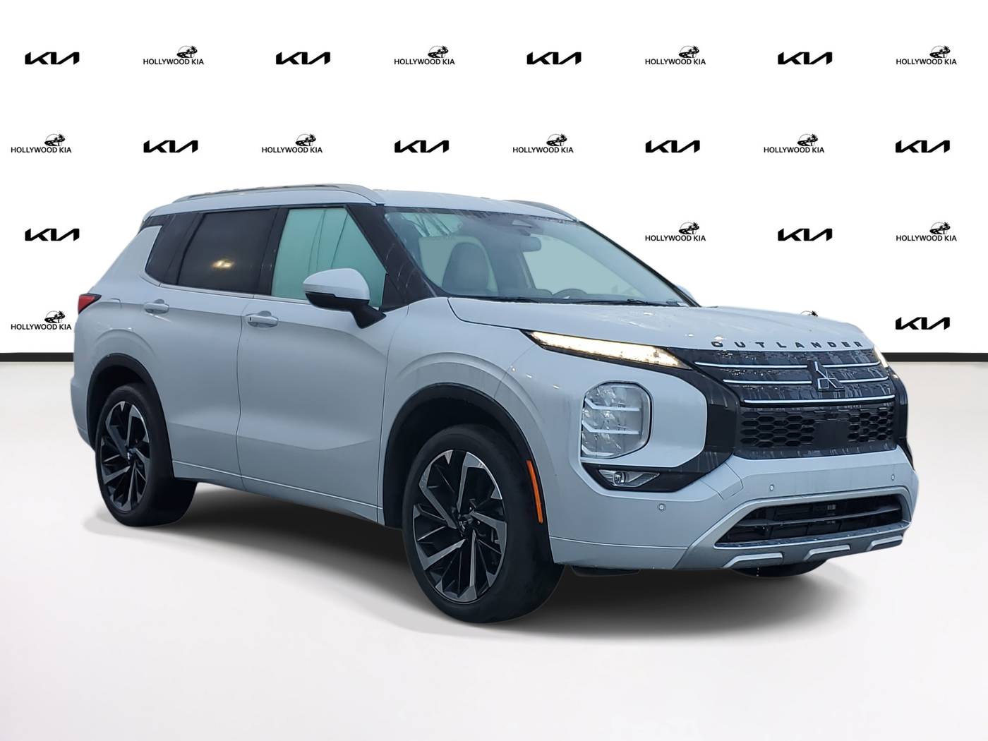2022 Mitsubishi Outlander SEL — SUV — 31,336 mi — Hollywood, FL