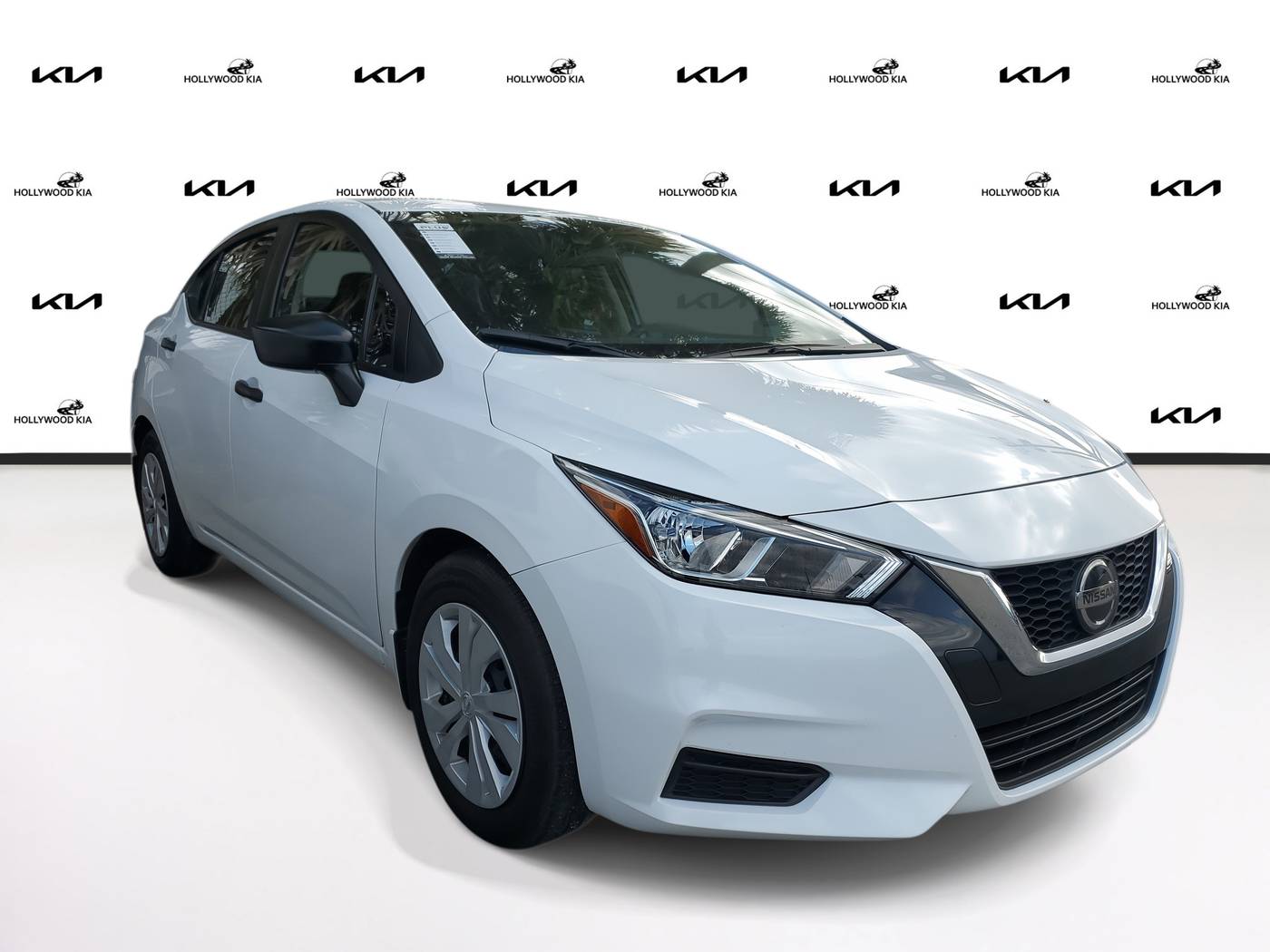 2022 Nissan Versa S — Sedan — 17,644 mi — Hollywood, FL
