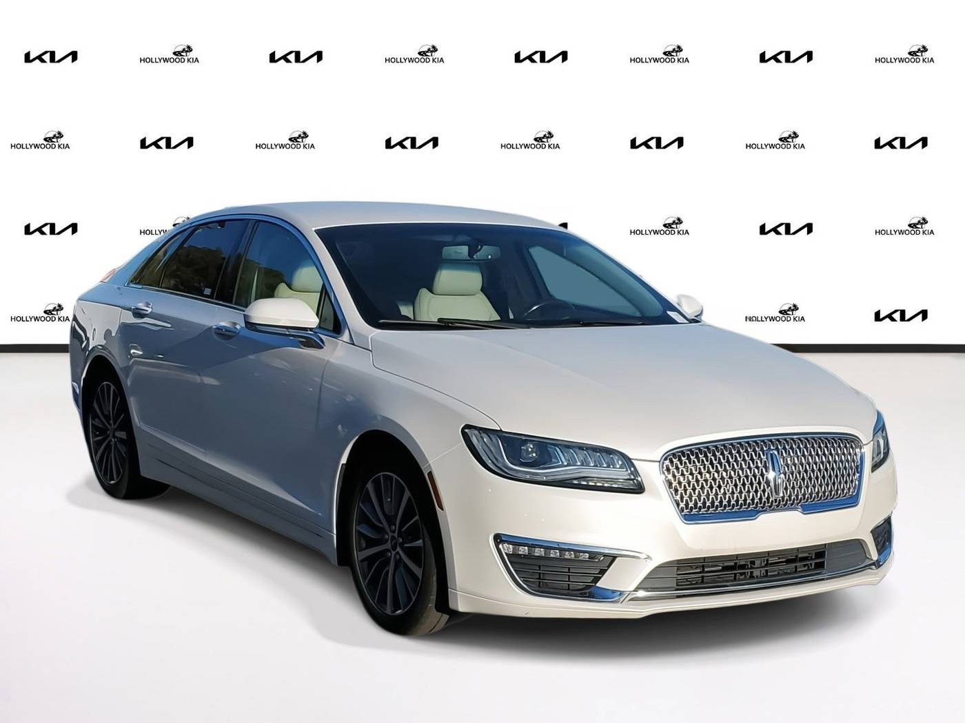 2018 Lincoln MKZ Hybrid Premiere — Sedan — 30,810 mi — Hollywood, FL