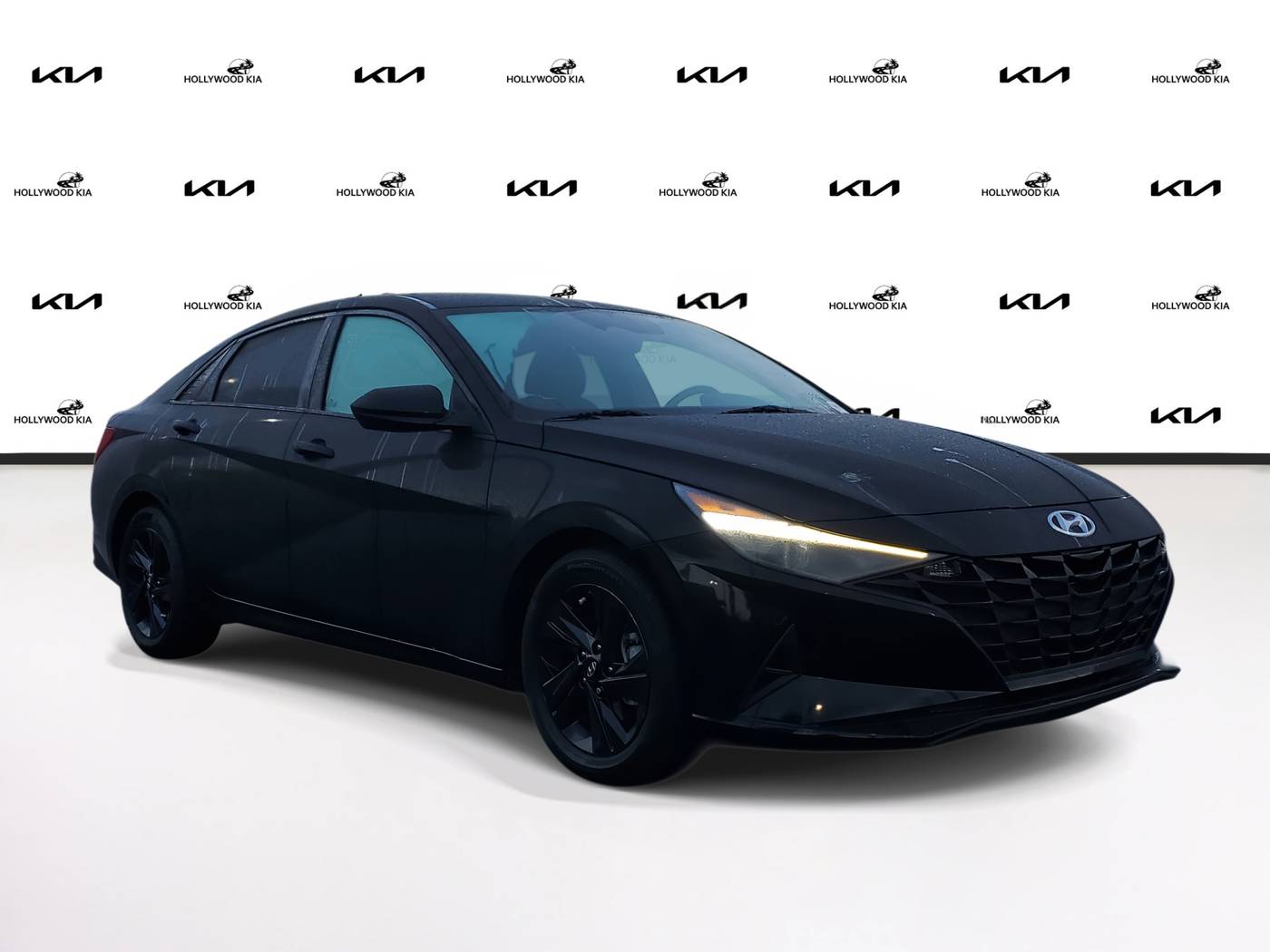 2023 Hyundai Elantra SEL — Sedan — 30,600 mi — Hollywood, FL