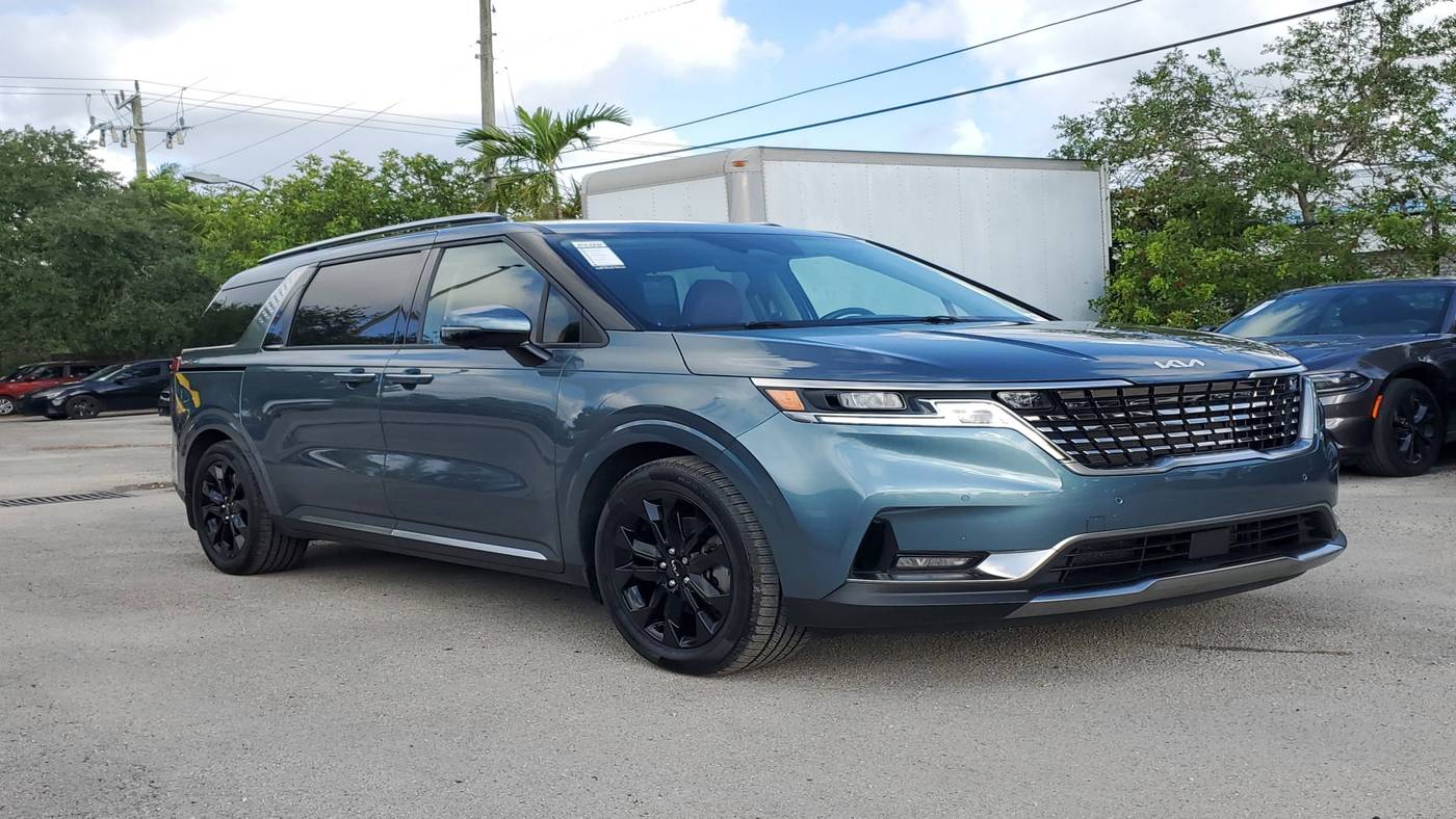 2023 Kia Carnival SX Prestige — Minivan — 35,591 mi — Hollywood, FL