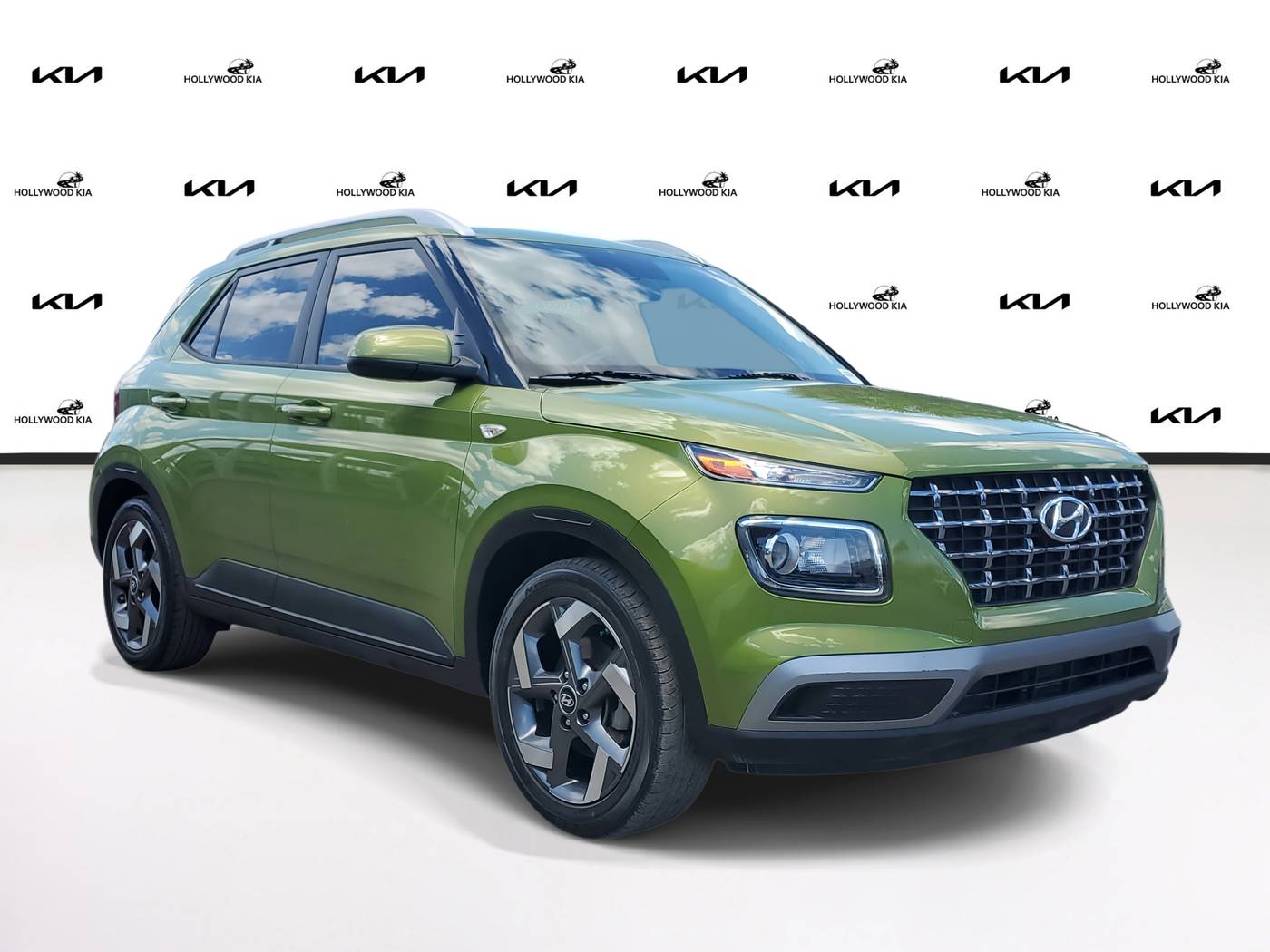 2022 Hyundai Venue SEL — SUV — 26,702 mi — Hollywood, FL