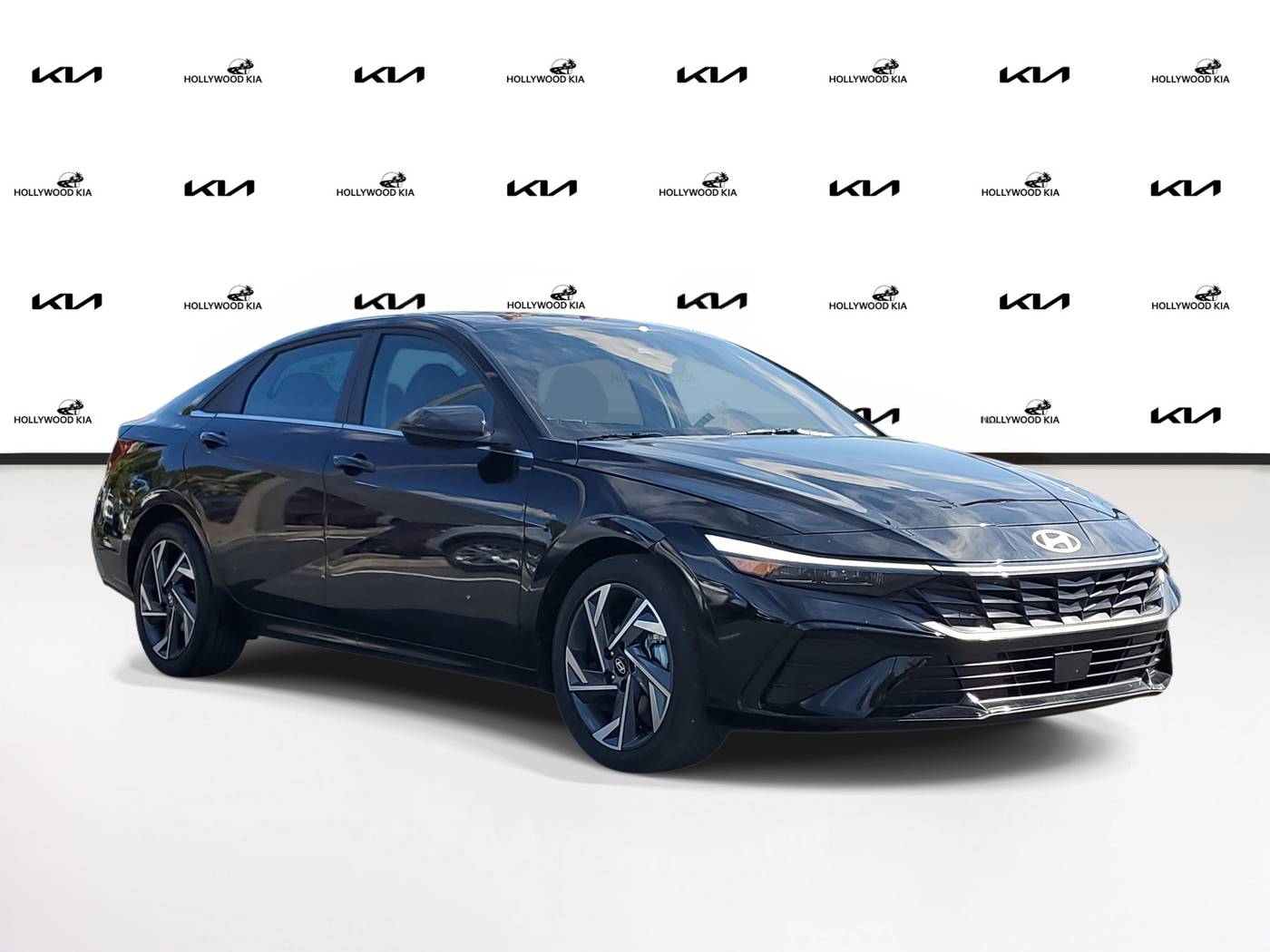 2024 Hyundai Elantra SEL — Sedan — 14,857 mi — Hollywood, FL