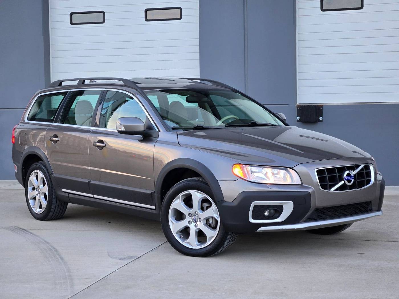 2011 Volvo XC70 3.0T — Wagon — 121,514 mi — PORTLAND, OR