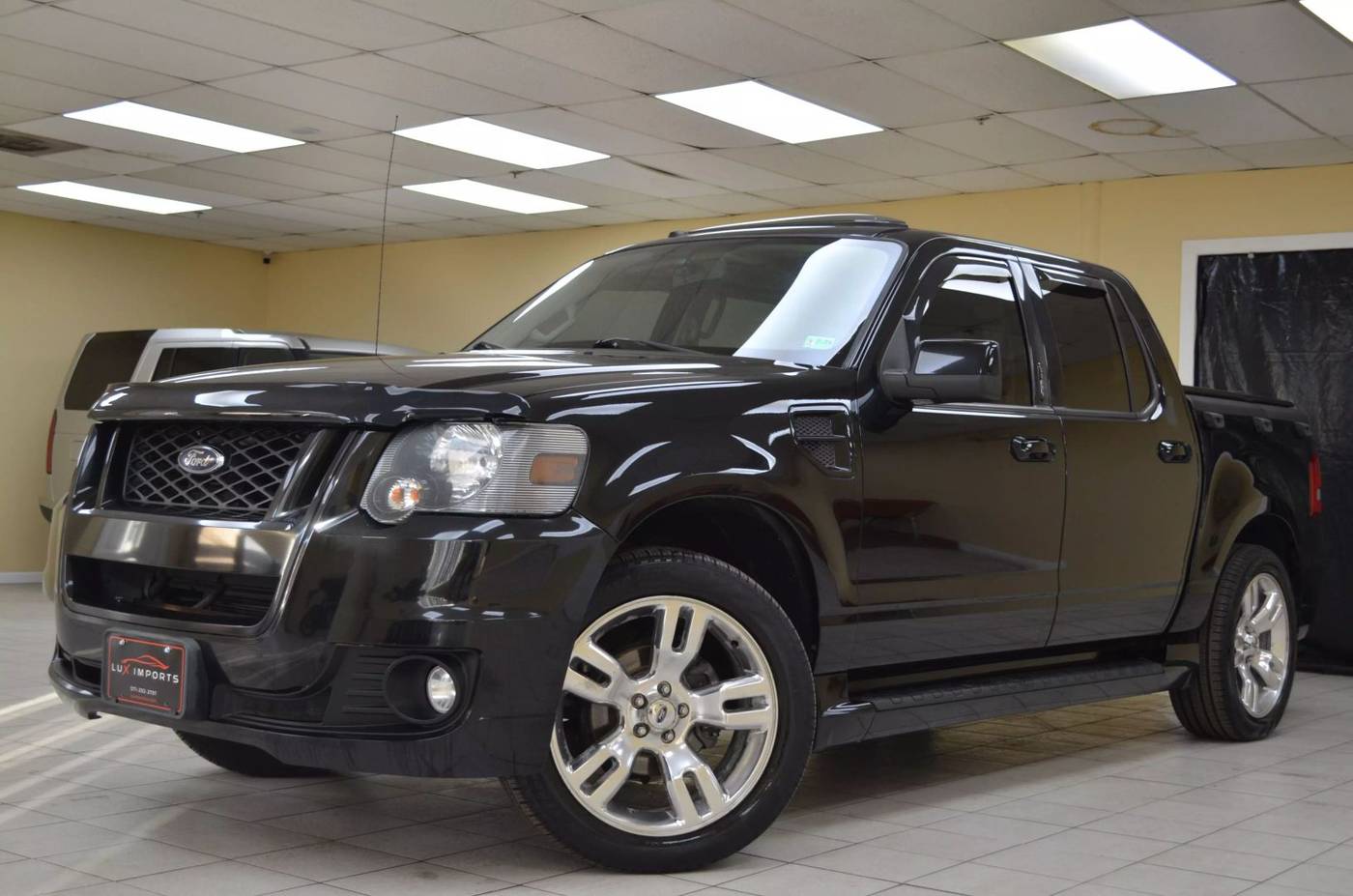 2010 Ford Explorer Sport Trac Limited — Pickup Truck — 83,193 mi — Manassas, VA