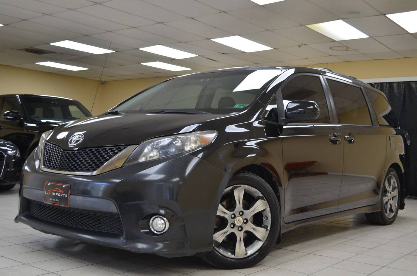 2011 Toyota Sienna SE — Minivan — 196,102 mi — Manassas, VA