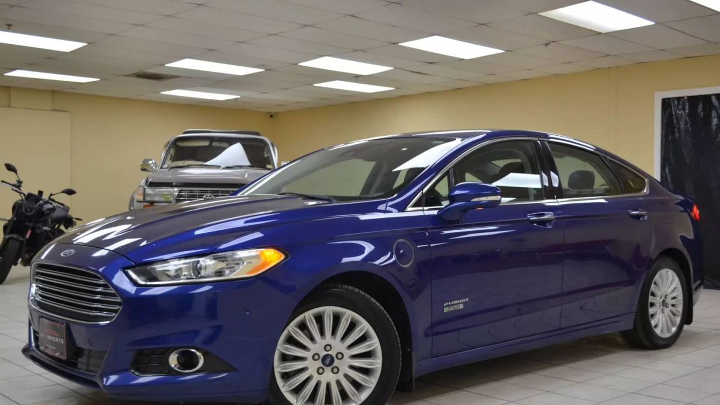 2013 Ford Fusion Energi Titanium — Sedan — 134,933 mi — Manassas, VA