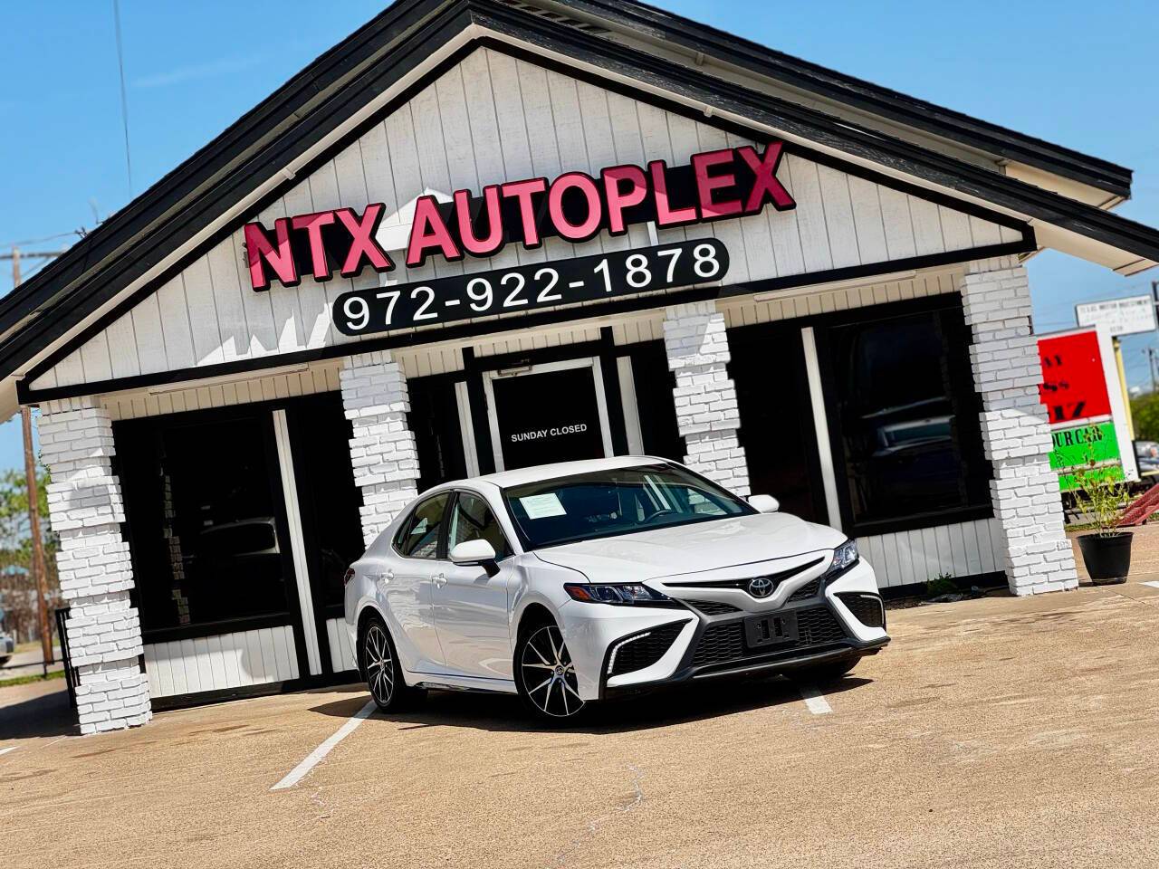 2024 Toyota Camry SE — Sedan — 28,316 mi — Garland, TX