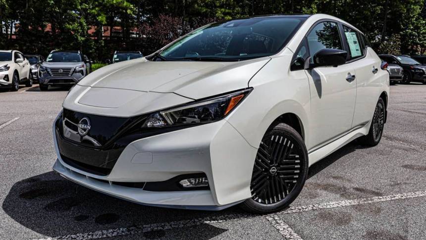 2025 Nissan LEAF SV PLUS — Hatchback — 17 mi — Newnan, GA
