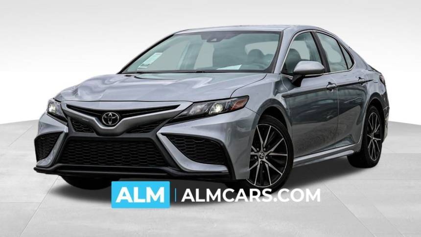 2022 Toyota Camry SE — Sedan — 61,700 mi — Newnan, GA