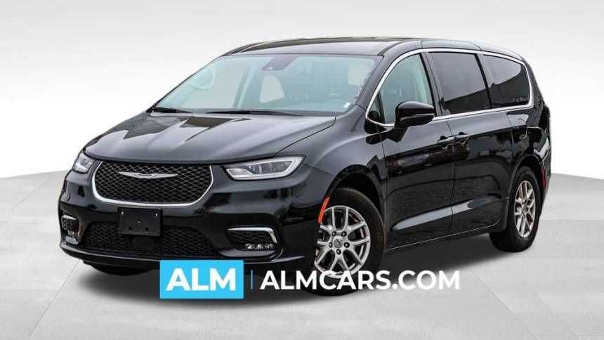 2023 Chrysler Pacifica Touring L — Minivan — 58,210 mi — Newnan, GA