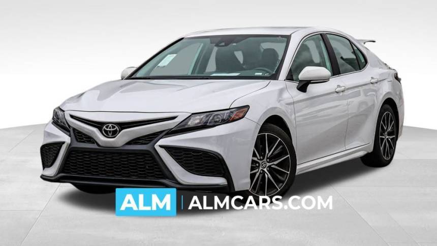 2022 Toyota Camry SE — Sedan — 62,430 mi — Newnan, GA